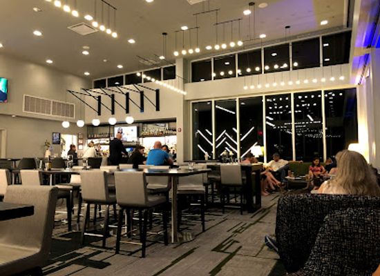illinois/quad-cities/bar/the-river-room