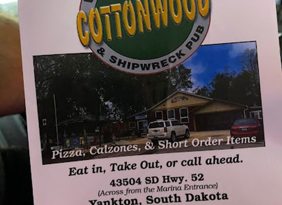 south-dakota/lewis-and-clark-recreation-area/bar/cottonwood-inn-suites