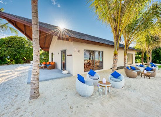 maldives/noonu-atoll/bar/movenpick-coffee-wine-lounge