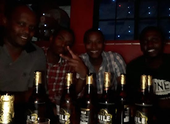 uganda/kampala/bar/top-pub