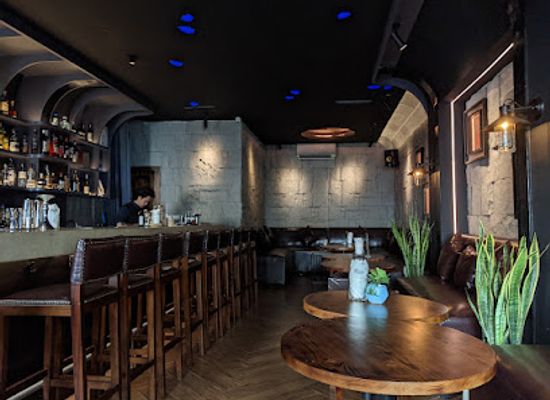 vietnam/northeast/bar/little-shelter