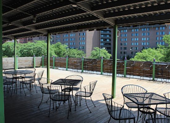 michigan/detroit/midtown-detroit/bar/the-alley-deck