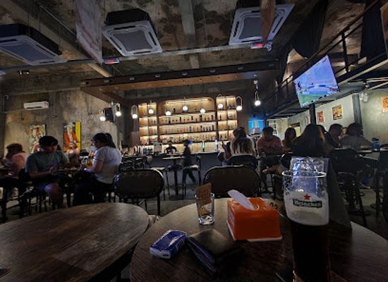 malaysia/sabah/bar/19-degree-bar-bistro