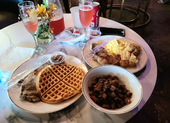 alabama/mobile/downtown-mobile/bar/kazoola-eatery-entertainment