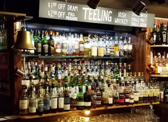 minnesota/minnesota-driftless-area/bar/merlins-rest-pub
