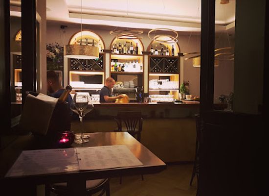 croatia/split/meje/bar/monika-s-wine-bar