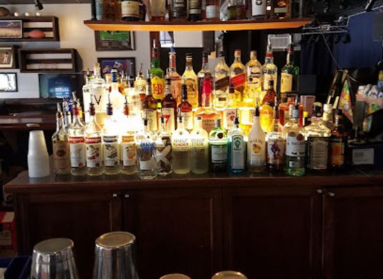 massachusetts/hampshire-county/bar/se7ens-sports-bar-and-grill
