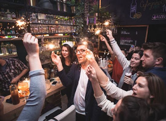 poland/warsaw/bar/rozbiegowka-shot-bar
