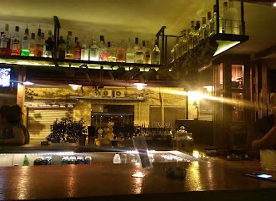 lebanon/jounieh/bar/tonic-pub