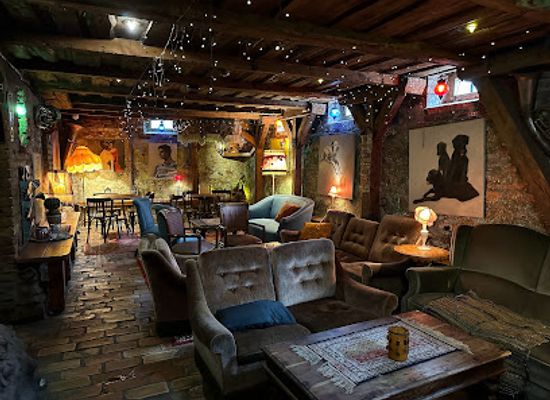 latvia/liepaja/bar/valhalla-wine-coffee-kafejnica