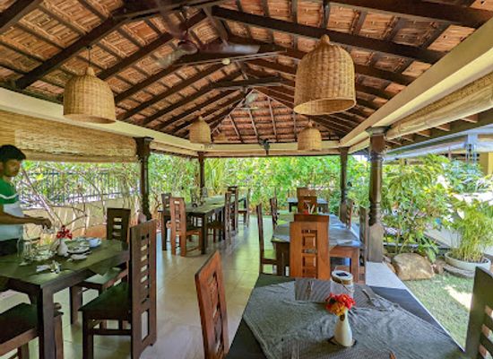 sri-lanka/arugam-bay/bar/dream-garden-restaurant-bar