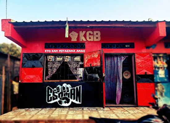 madagascar/majunga/bar/kgb