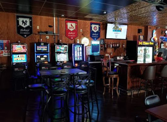 illinois/shawnee-national-forest/bar/j-j-time-out-sports-bar
