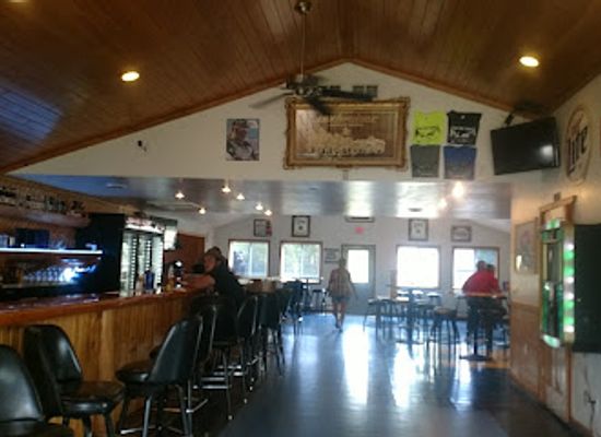 michigan/porcupine-mountains-wilderness-state-park/bar/two-fat-guys-bar-grill