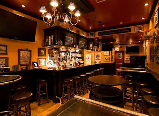 japan/kyoto-countryside/bar/man-in-the-moon-kyoto-station-pub