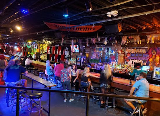 tennessee/middle-tennessee/bar/coyote-ugly-nashville