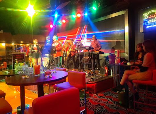 cambodia/kandal/bar/darlin-darlin-music-lounge