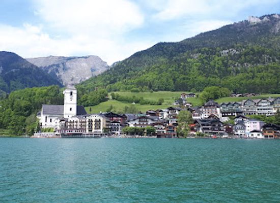 austria/salzkammergut-lakes/bar/seerestaurant-im-weissen-rossl