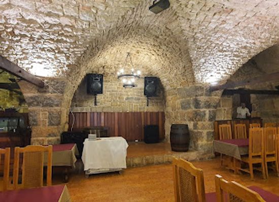 lebanon/jezzine-district/bar/les-caves-roum
