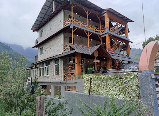 india/manali/vashisht/bar/cafe-1947