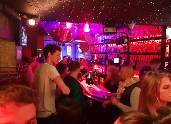 netherlands/amsterdam/centrum/bar/crazy-karaoke