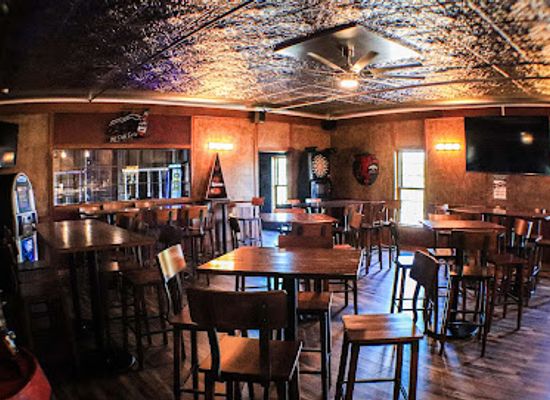 north-dakota/maah-daah-hey-trail/bar/stage-stop-saloon-grill