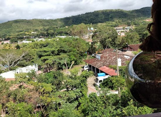 nicaragua/esteli-plateau/bar/restaurante-la-terraza-colombiana