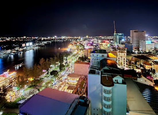 vietnam/mekong-delta/bar/ninh-kieu-sky-bar