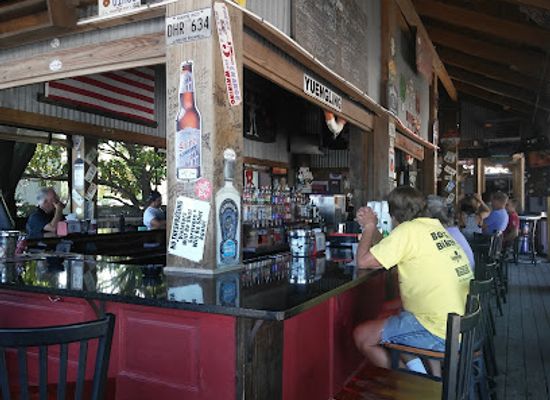 florida/panhandle/bar/the-red-door-saloon-destin