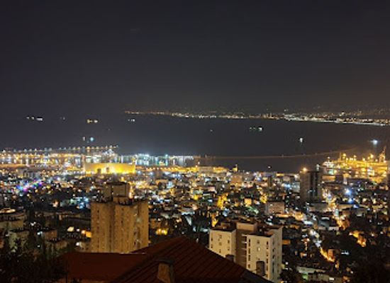 israel/haifa/bat-galim/bar/charliebar