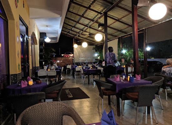 the-gambia/sandu/bar/reo-s-bar-and-restaurant