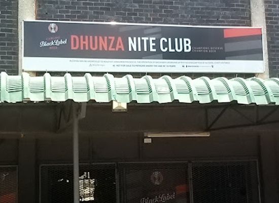 zimbabwe/eastern-highlands/bar/dhunza-night-club
