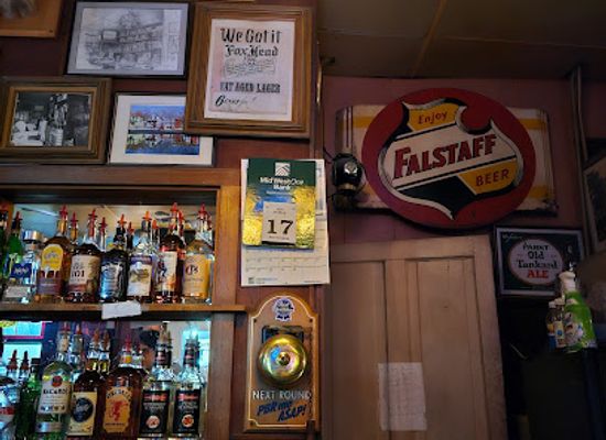 iowa/iowa-city/bar/the-fox-head-tavern