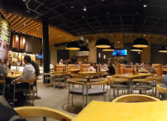 mexico/sierra-madre-oriental/bar/sierra-madre-brewing-co-aeropuerto