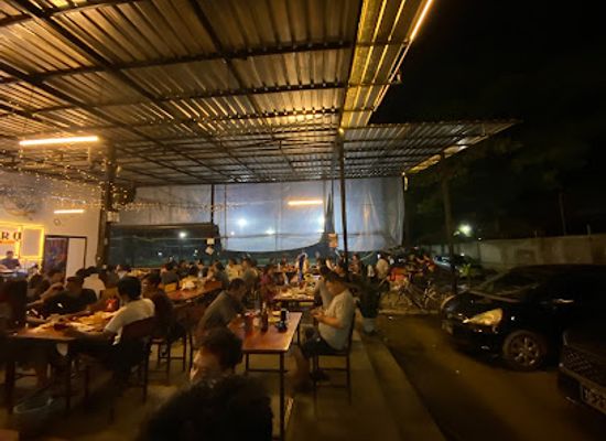 myanmar-burma/yangon/insein/bar/br-q-beer-barbeque