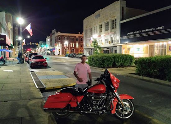 alabama/coosa-valley/bar/dark-horse-saloon