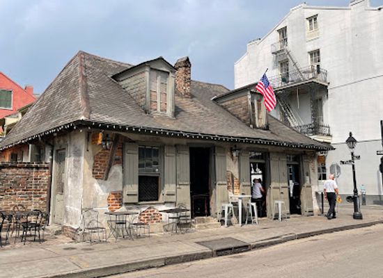 louisiana/new-orleans/french-quarter/bar/lafitte-s-blacksmith-shop-bar