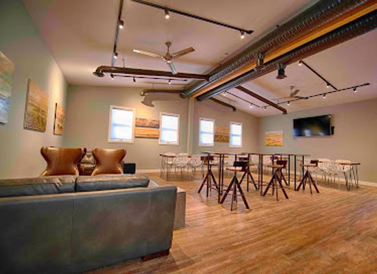 canada/nunavut/bar/kuugaq-cafe