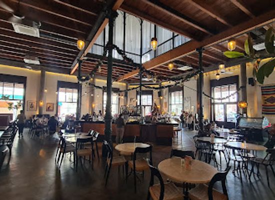 indonesia/semarang/old-town-semarang/bar/spiegel-all-day-bar-dining
