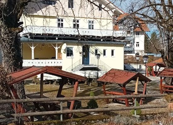 germany/oberammergau/bar/biergarten-gleis-1