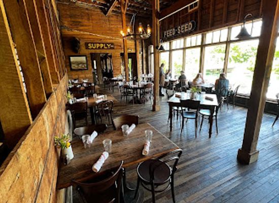 missouri/ozarks/bar/the-ozark-mill-restaurant-at-finley-farms