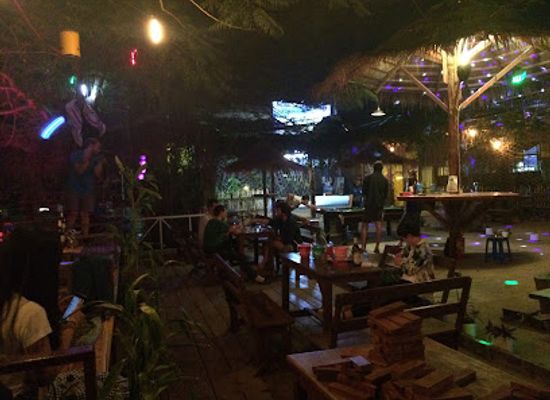 laos/mekong-river-valley/bar/sky-garden