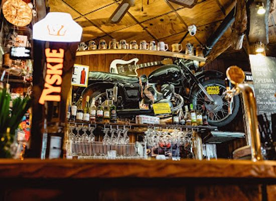 poland/suwalszczyzna/bar/black-pub-komin