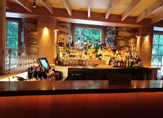 australia/mount-field-national-park/bar/the-den-salamanca