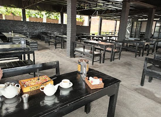 rwanda/gikongoro/bar/choma-d-bar-grill