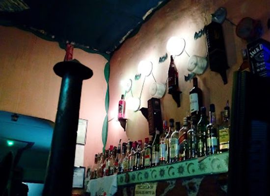 bolivia/chacaltaya/bar/calderas-pub-club