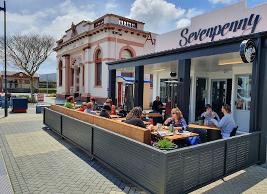 new-zealand/greymouth/bar/sevenpenny