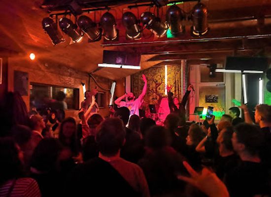 slovakia/turiec/bar/elephant-bar