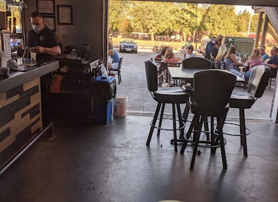 iowa/southeast-iowa/bar/brick-ivy-rooftop