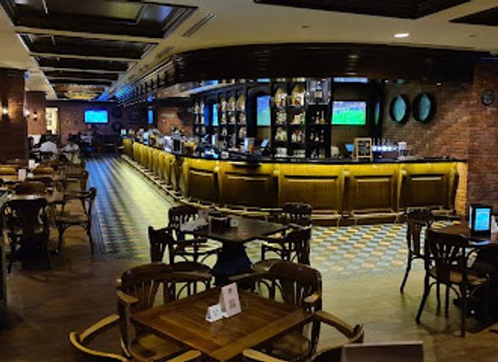 qatar/al-rayyan/bar/the-irish-harp